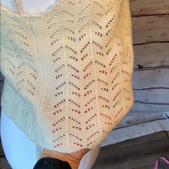 COTTON ON Crochet Cream Small Crop Top - Picture 7 of 13